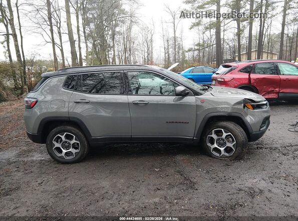 3C4NJDDB2NT157562 2022 JEEP COMPASS Gray Rear interior view
