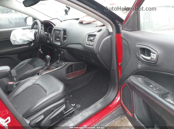 3C4NJDDB5HT632111 2017 JEEP NEW COMPASS Red Vista interior delantera