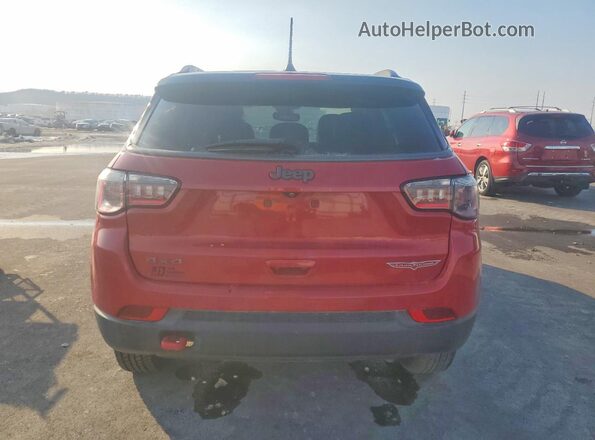 3C4NJDDB6MT574374 2021 JEEP COMPASS Red Widok z tyłu