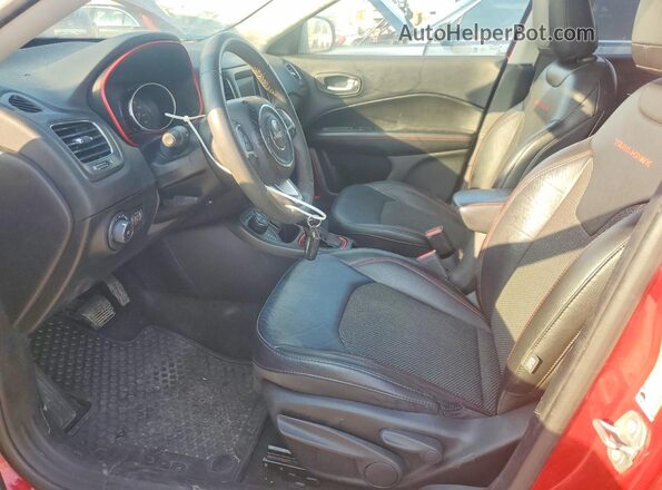 3C4NJDDB6MT574374 2021 JEEP COMPASS Red Widok wnętrza z przodu