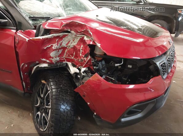 3C4NJDDN4ST522121 2025 JEEP COMPASS Red Դիմացի տեսք