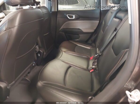 3C4NJDFB6NT195812 2022 JEEP COMPASS Gray VIN կոդի պիտակի տեսք