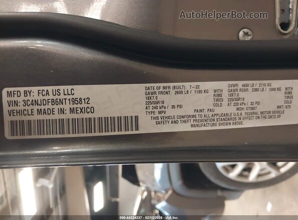 3C4NJDFB6NT195812 2022 JEEP COMPASS Gray Շարժիչի բաժամունքի տեսք