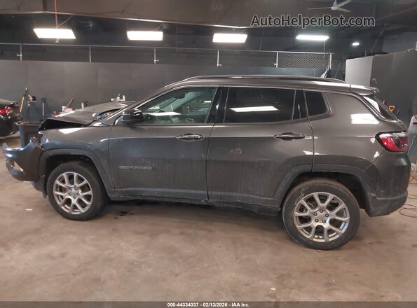 3C4NJDFB6NT195812 2022 JEEP COMPASS Gray Սալոնի 360 աստիճան տեսք