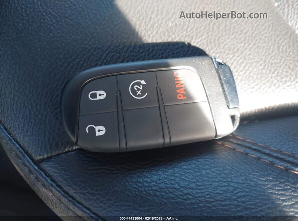 3C4NJDFN0RT106610 2024 JEEP COMPASS Black წინა პანელის ხედი