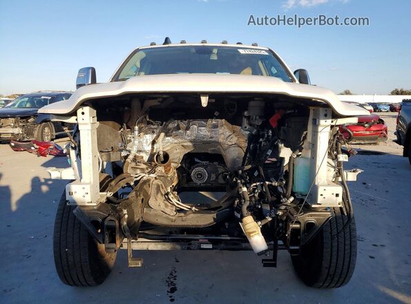 3C63R3FL1RG109685 2024 RAM 3500 White Front view