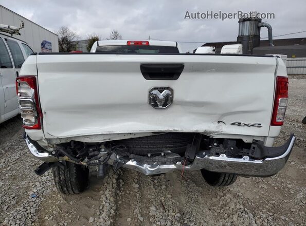 3C63R3GL9RG215039 2024 RAM 3500 White Rear view