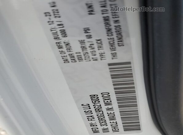 3C63R3GL9RG215039 2024 RAM 3500 White Engine compartment view