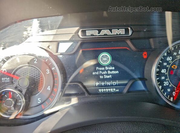 3C63R3JL0PG644902 2023 RAM 3500 Gray ხელსაწყოთა პანელის ხედი