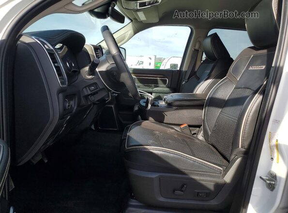 3C63R3ML3PG645148 2023 RAM 3500 White Front interior view