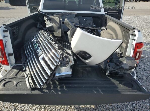 3C63R3ML3PG645148 2023 RAM 3500 White Engine compartment view