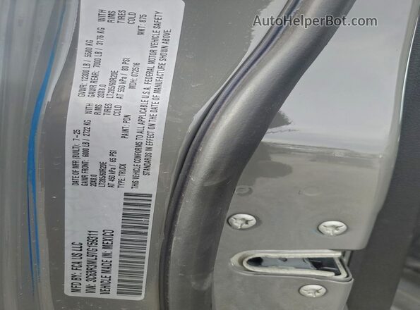 3C63R3ML9TG159311 2026 RAM 3500 Gray Widok komory silnika