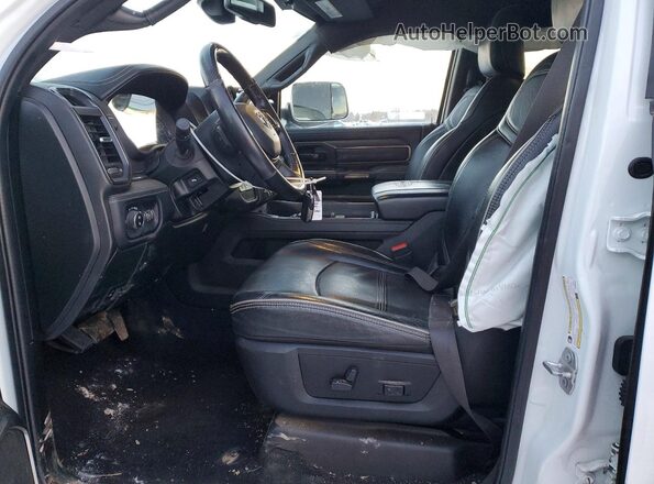 3C63R3SL8NG380937 2022 RAM 3500 Белый Вид салона спереди