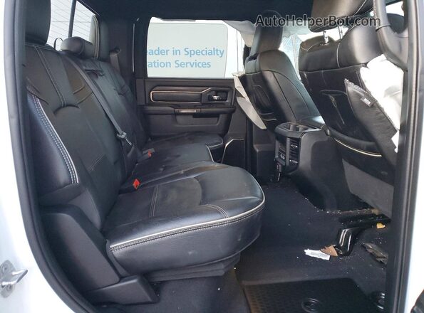 3C63R3SL8NG380937 2022 RAM 3500 Белый Вид задних сидений