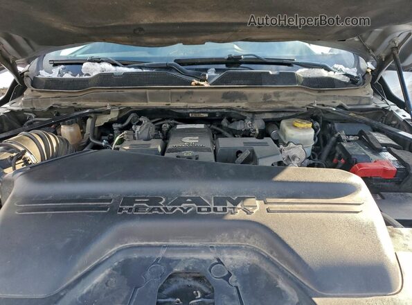 3C63RRGL3NG135586 2022 RAM 3500 Серый Вид задней части салона