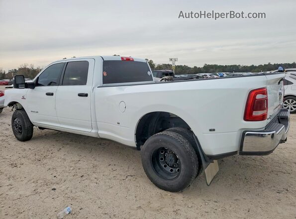 3C63RRHL2RG272698 2024 RAM 3500 White Rear left