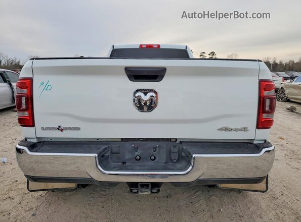 3C63RRHL2RG272698 2024 RAM 3500 White Rear view