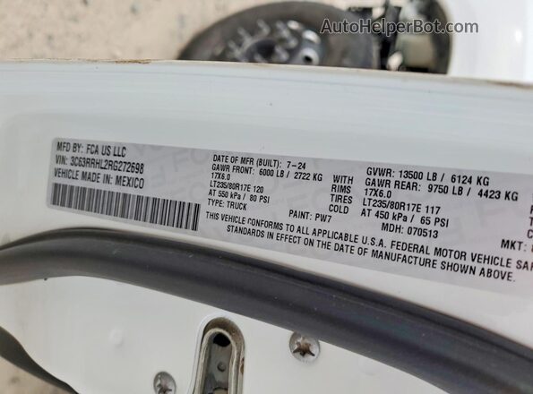 3C63RRHL2RG272698 2024 RAM 3500 White Engine compartment view