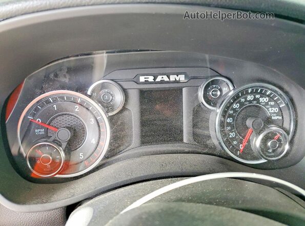 3C63RRHL6RG393749 2024 RAM 3500 White Instrument cluster view
