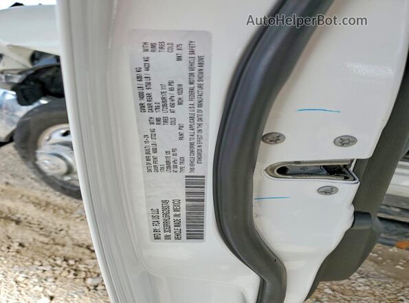 3C63RRHL6RG393749 2024 RAM 3500 White Engine compartment view