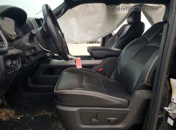 3C63RRJL7NG230659 2022 RAM 3500 Black Vista interior delantera