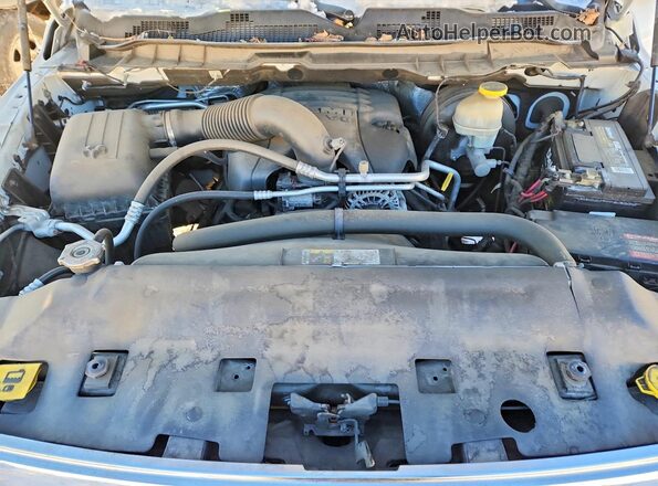 3C6JR6DTXHG706795 2017 RAM 1500 White 