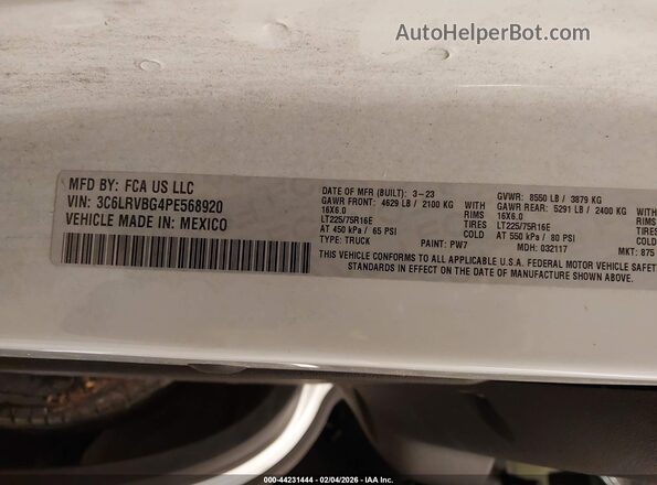 3C6LRVBG4PE568920 2023 RAM PROMASTER 1500 White Vista del compartimento del motor