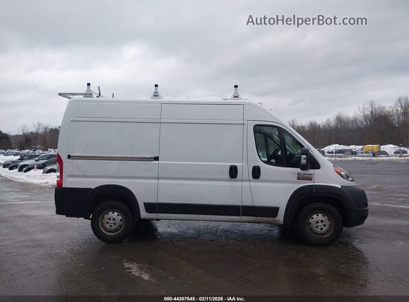 3C6LRVCG8NE102810 2022 RAM PROMASTER 2500 White Rear interior view