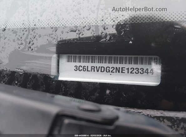 3C6LRVDG2NE123344 2022 RAM PROMASTER 2500 Silver ძრავის განყოფილების ხედი