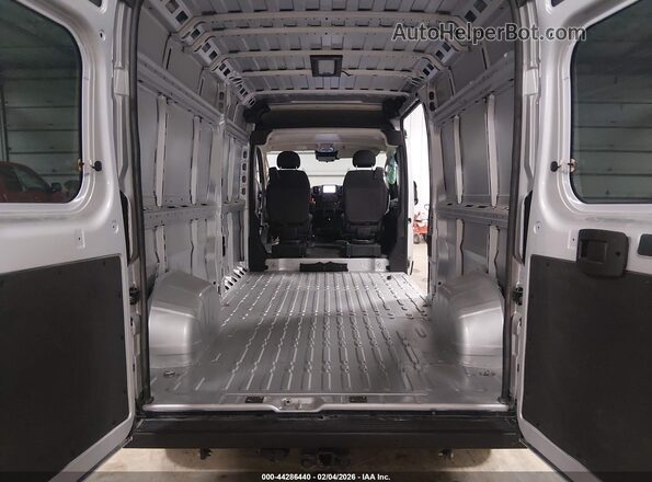 3C6LRVDG3SE554870 2025 RAM PROMASTER 2500 Silver 