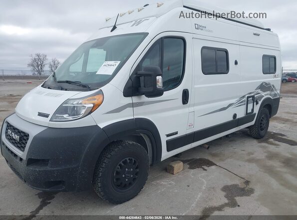 3C6LRVDG6NE135061 2022 RAM PROMASTER 2500 Белый Передняя левая четверть