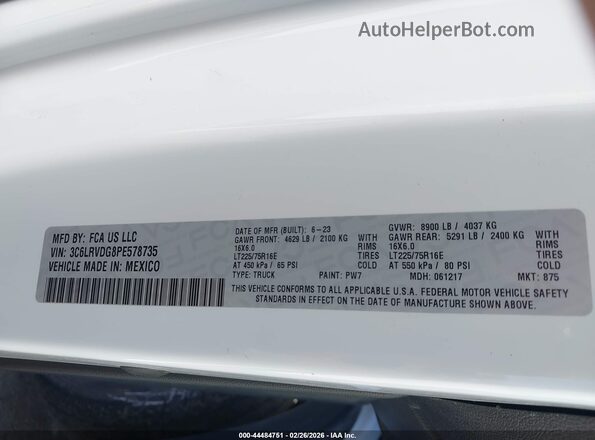 3C6LRVDG8PE578735 2023 RAM PROMASTER 2500 White Vista del compartimento del motor