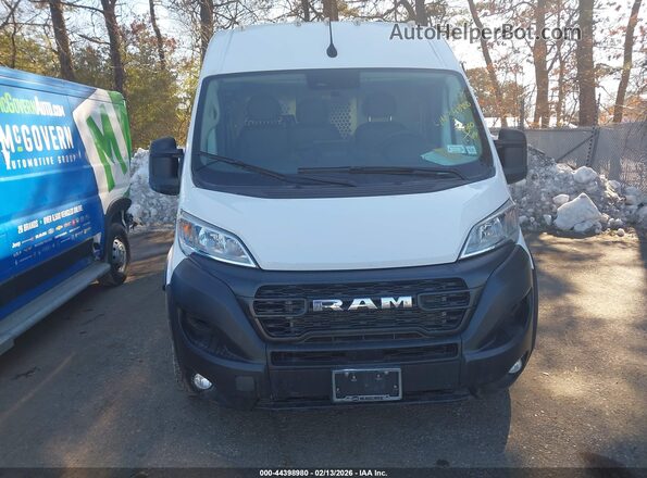3C6LRVDG8RE113374 2024 RAM PROMASTER 2500 White Instrument cluster view