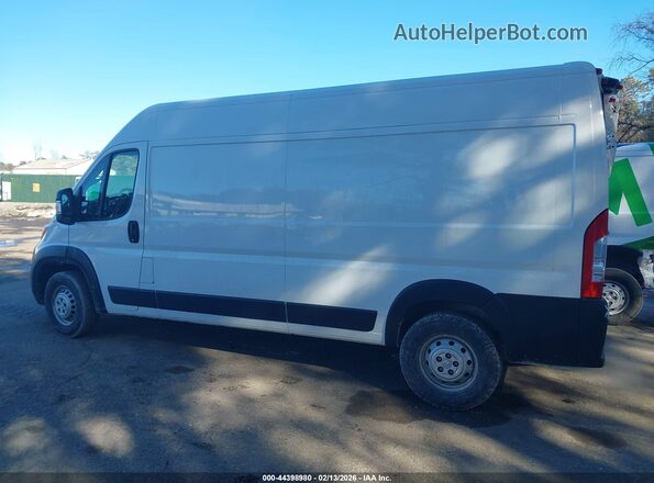 3C6LRVDG8RE113374 2024 RAM PROMASTER 2500 White 360 interior view