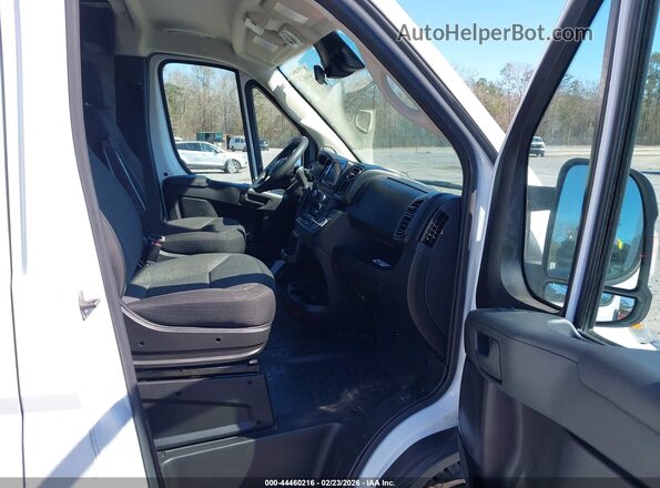 3C6LRVVG3PE590337 2023 RAM PROMASTER 2500 White Front interior view