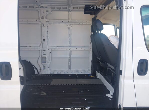 3C6MRVXG3SE539186 2025 RAM PROMASTER 3500 Белый Вид наклейки с VIN-кодом