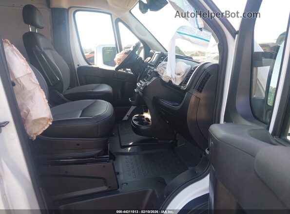 3C6MRVXG3SE539186 2025 RAM PROMASTER 3500 Белый Вид салона спереди
