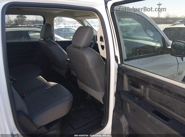 3C6RR7KT2LG130947 2020 RAM 1500 CLASSIC White Vista de la etiqueta del VIN