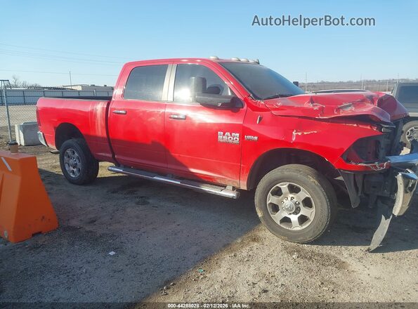 3C6TR5DT2GG133778 2016 RAM 2500 Red Vista interior trasera