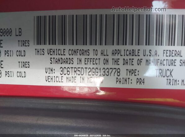 3C6TR5DT2GG133778 2016 RAM 2500 Red Vista del compartimento del motor