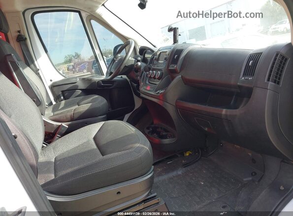 3C6TRVAG3KE511151 2019 RAM PROMASTER 1500 White Widok wnętrza z przodu