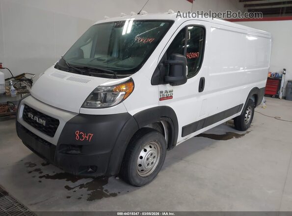 3C6TRVAG6LE138396 2020 RAM PROMASTER 1500 White წინა მარცხენა ხედი სამი მეოთხედიდან