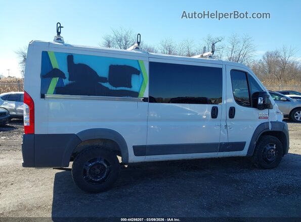 3C6TRVAG8HE525944 2017 RAM PROMASTER 1500 Белый Вид задней части салона