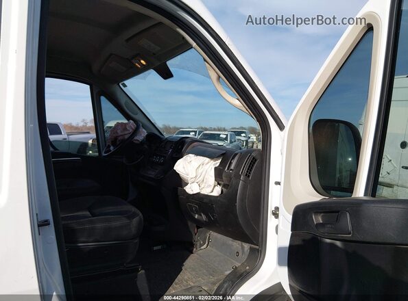 3C6TRVBG0LE103089 2020 RAM PROMASTER 1500 White Вид салону спереду