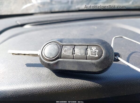 3C6TRVBG5LE123662 2020 RAM PROMASTER 1500 Белый Вид панели приборов