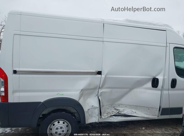 3C6TRVCG1JE154760 2018 RAM PROMASTER 2500 White Вид задньої частини салону