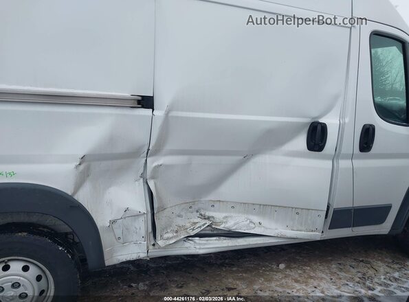 3C6TRVCG1JE154760 2018 RAM PROMASTER 2500 White Вид спереду