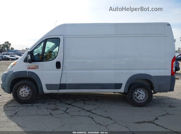 3C6TRVCG6JE143639 2018 RAM PROMASTER 2500 White 