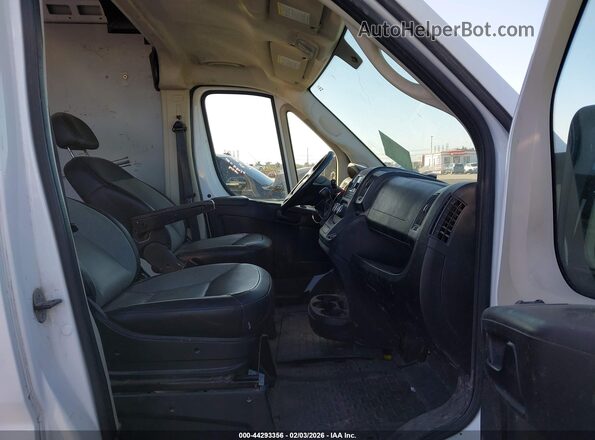 3C6TRVCG9KE525780 2019 RAM PROMASTER 2500 White Вид салону спереду
