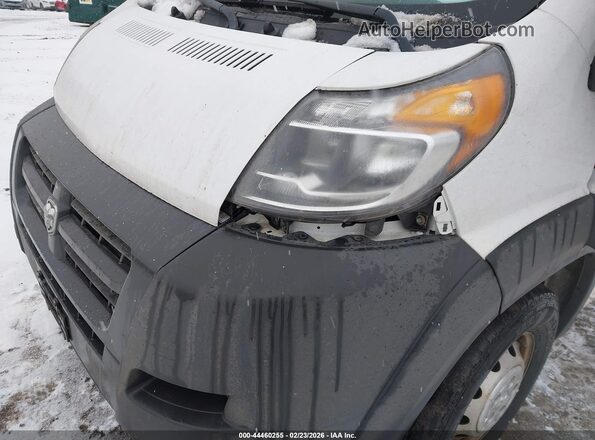 3C6TRVDG8HE537832 2017 RAM PROMASTER 2500 Белый Вид спереди